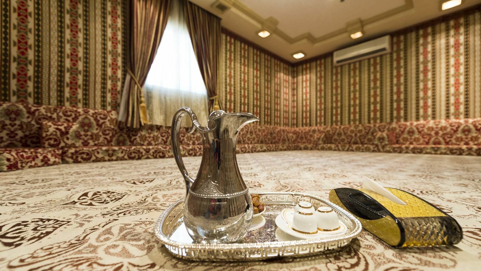 Renz Hotel Jeddah Ngoại thất bức ảnh
